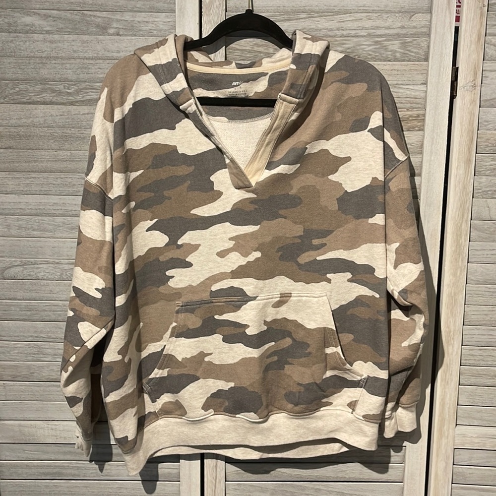 Aerie camo hoodie